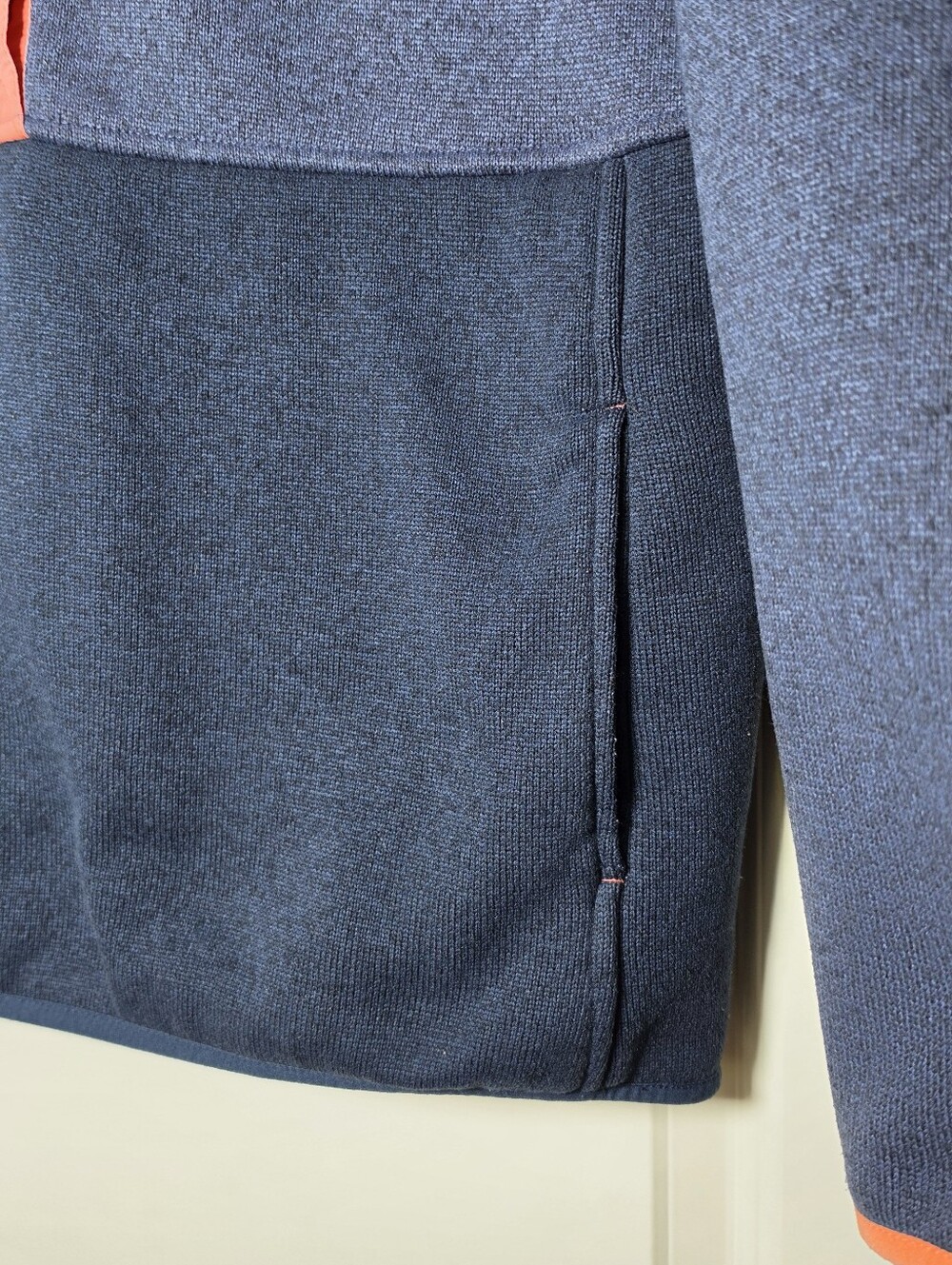 L.L.Bean Women’s Large Hooded Fleece Pullover Navy Coral Hiking Gorpcore - Picture 5 of 10
